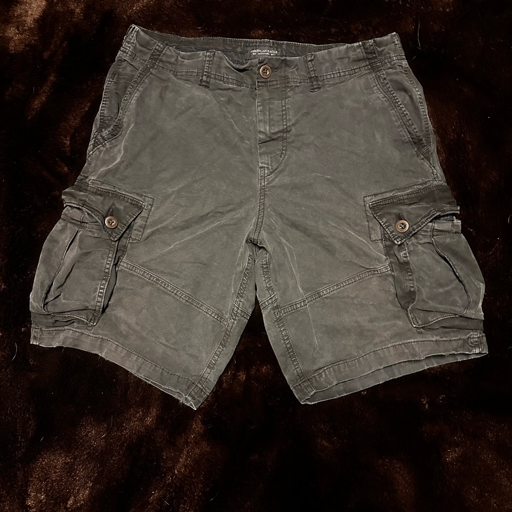 American Eagle Men's Black Cargo Shorts